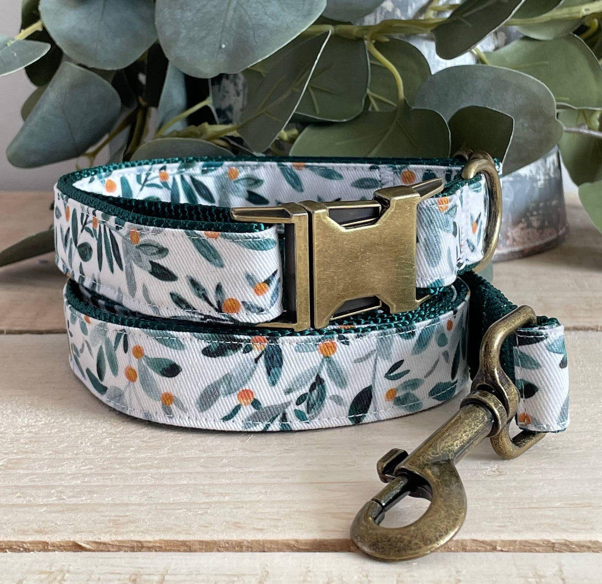 White Floral with Antique Brass Hardware- Dog Leash 52&quot;